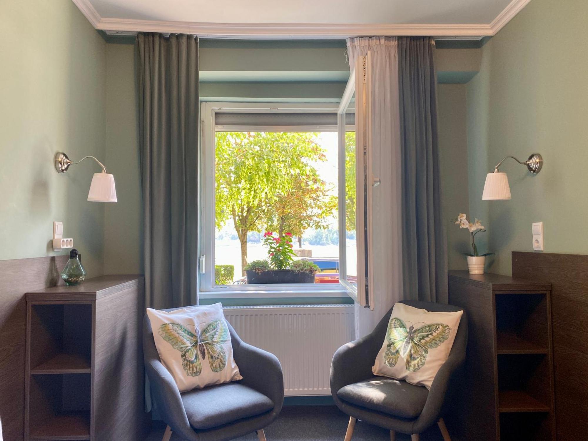 Bellevue Vendeghaz 2 Hotell Vác Eksteriør bilde