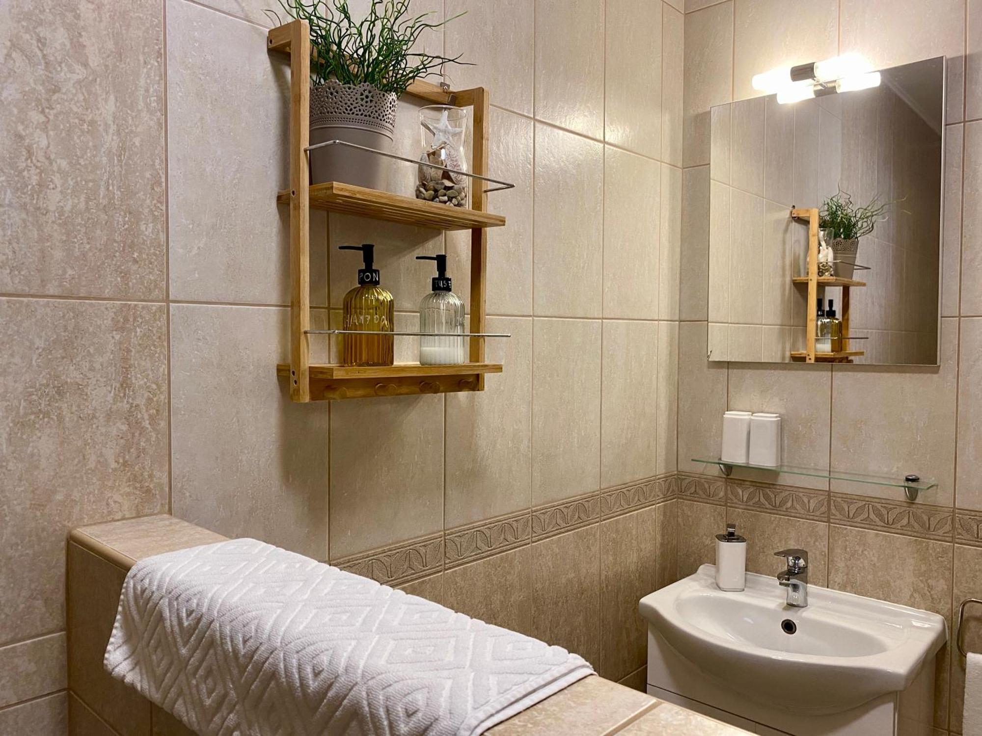 Bellevue Vendeghaz 2 Hotell Vác Eksteriør bilde